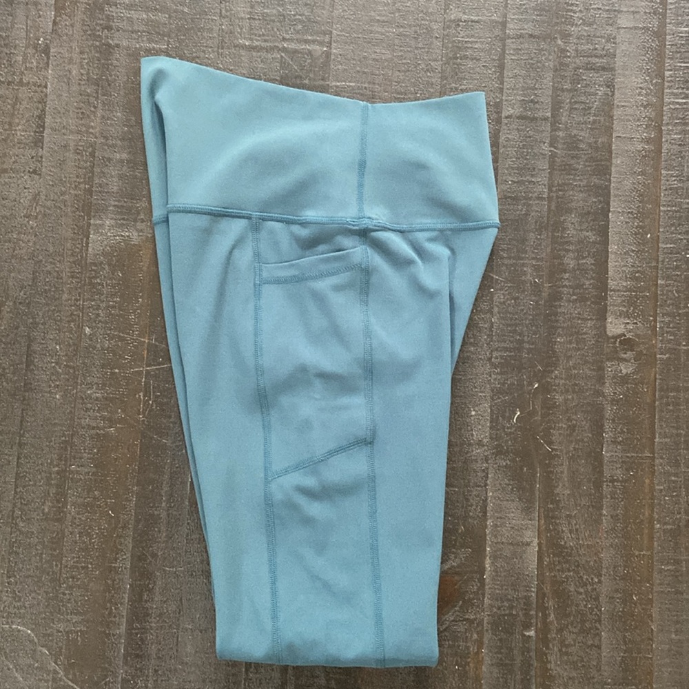 ETHOS leggings and top set - Picture 5 of 9